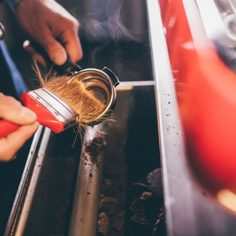 cleaning espresso machine